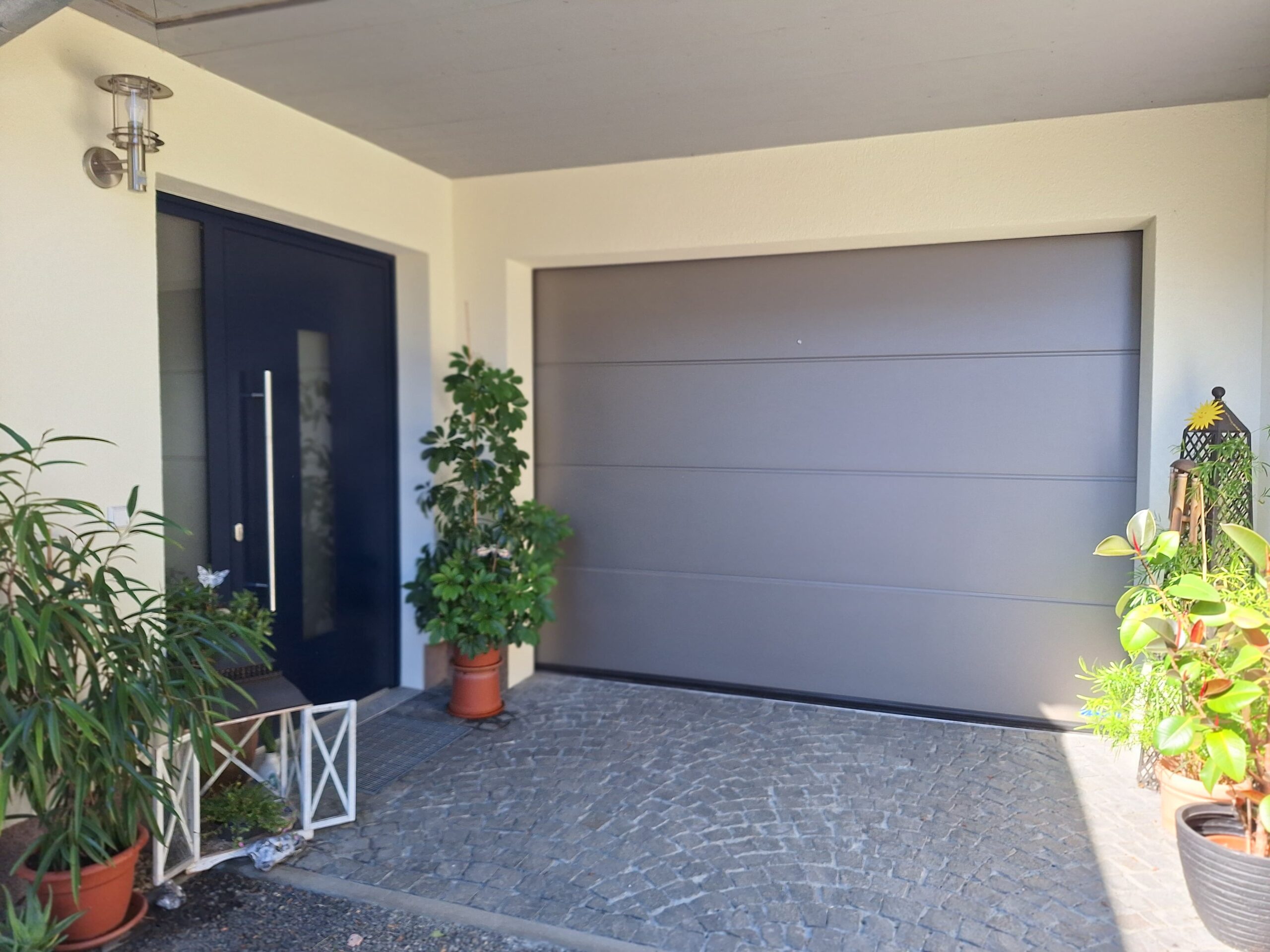 Moderne Haustür- und Fensterelemente für höchsten Komfort